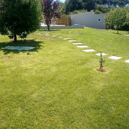 Casal Do Pinheiro بيت للعطل *